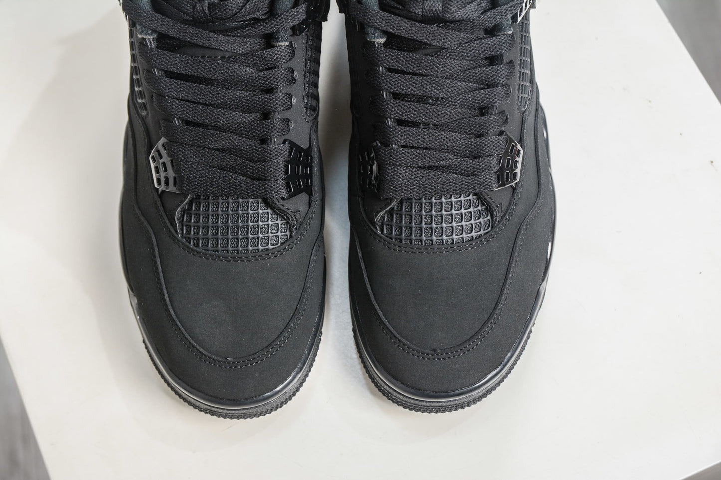 Air Jordan 4 Retro Black Cat 2025