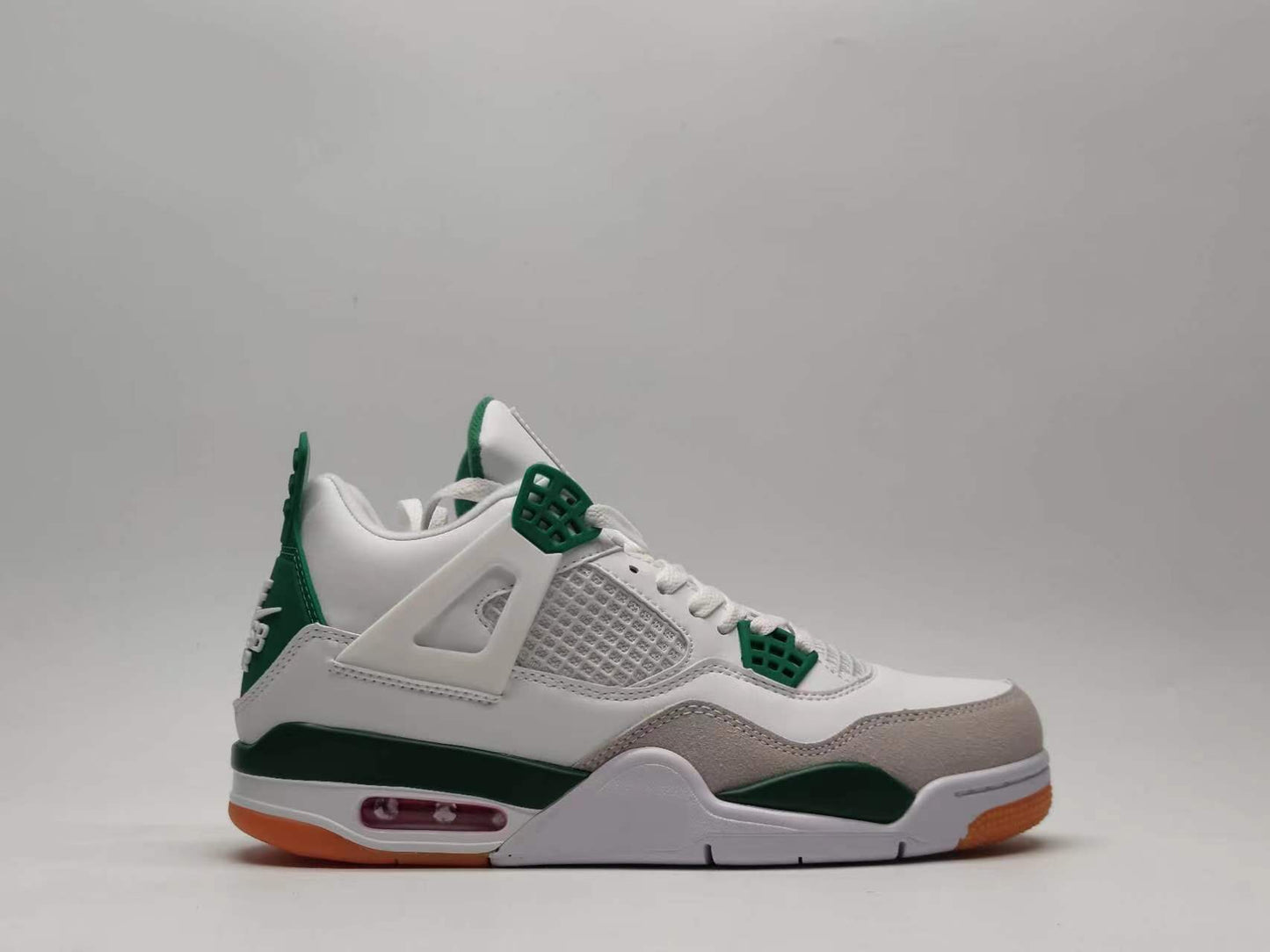 Nike SB x Air Jordan 4 Retro SP "Pine Green"