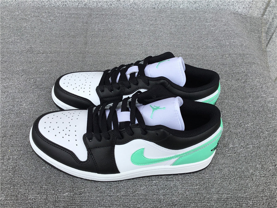 Nike Air Jordan 1 Low GS ‘’Green Glow’’ Black White