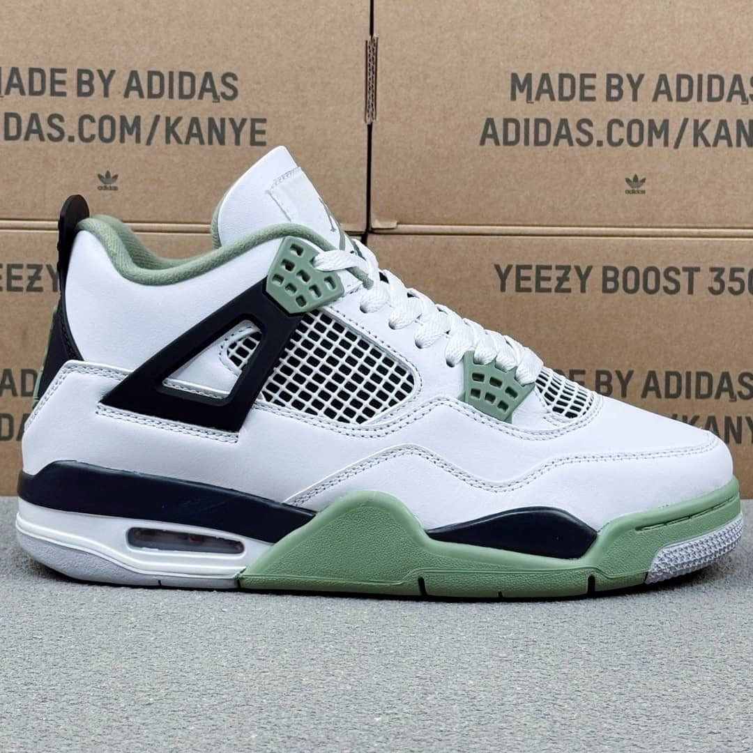 Jordan 4 Retro Seafoam