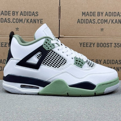 Jordan 4 Retro Seafoam