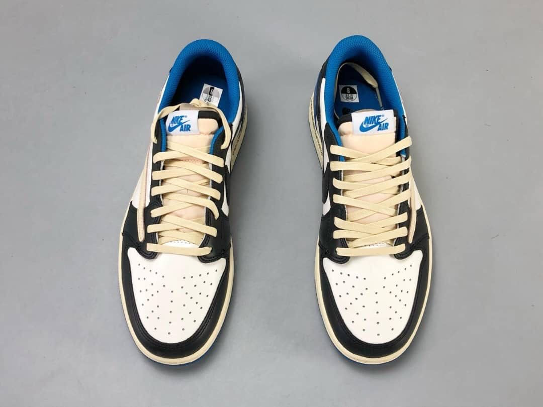 NIKE AIR JORDAN 1 LOW X FRAGMENT X TRAVIS SCOTT