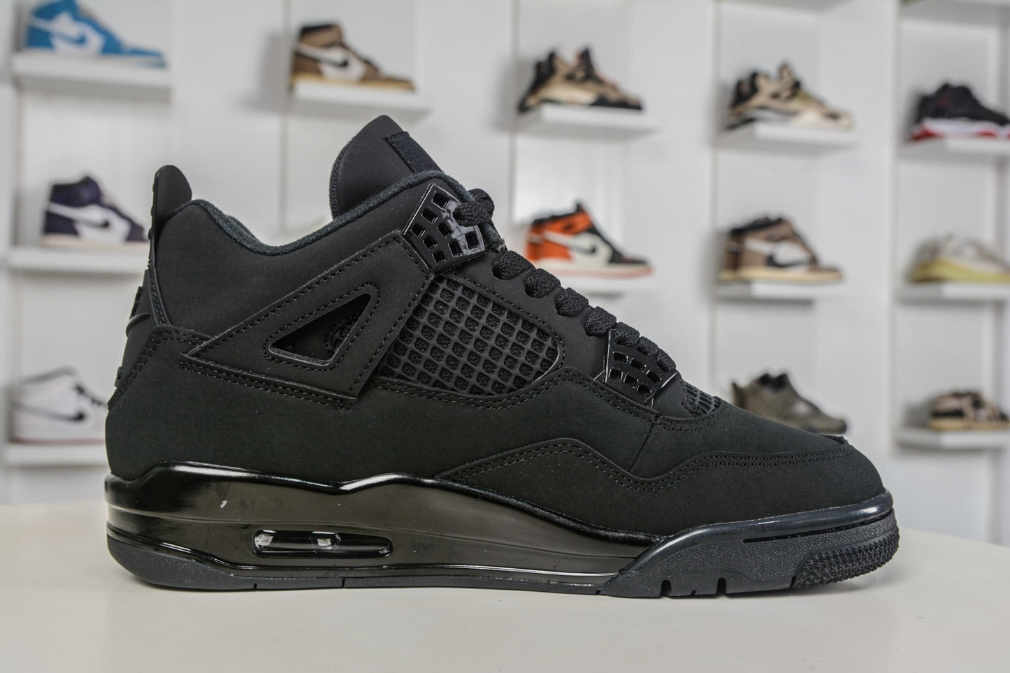 Air Jordan 4 Retro Black Cat 2025
