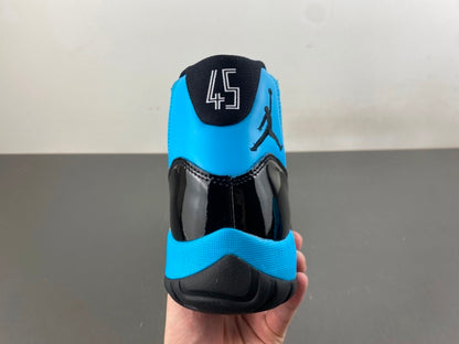 Nike Air Jordan 11 Retro basketball