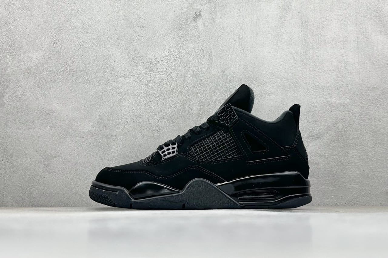 Air Jordan 4 Retro Black Cat