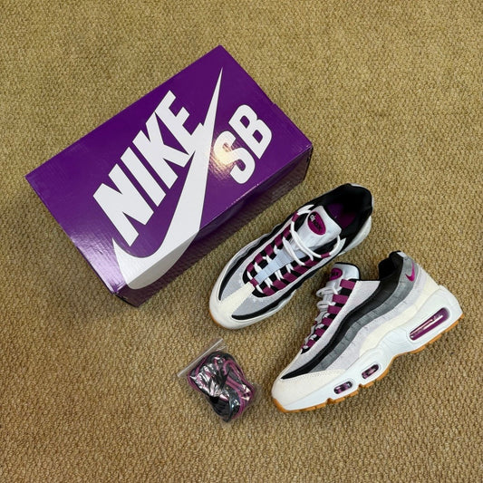 Nike SB Air Max 95 "Cactus Flower"