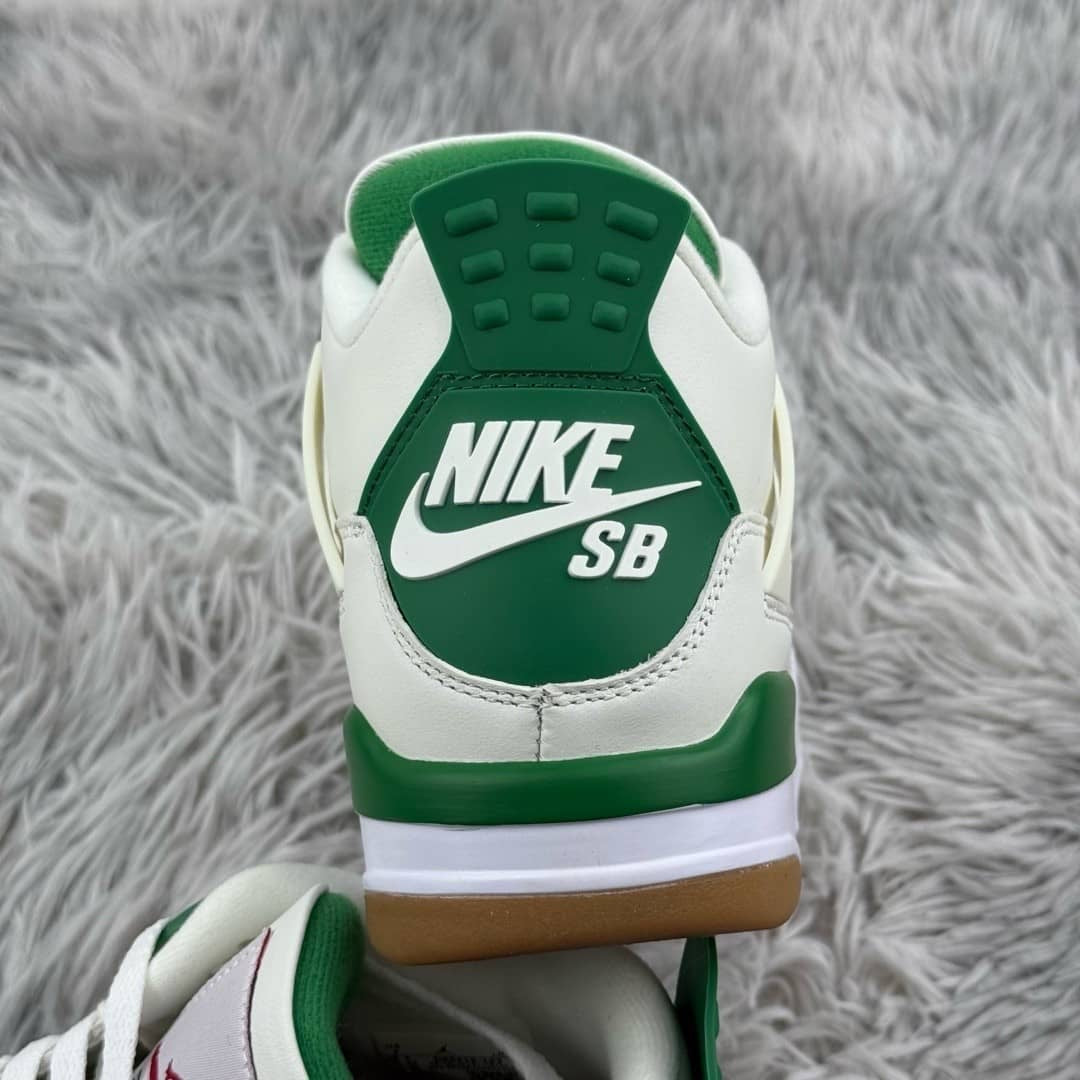 Jordan 4 Retro SB Pine Green