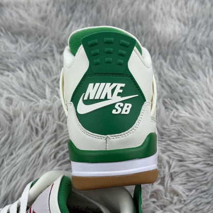 Jordan 4 Retro SB Pine Green