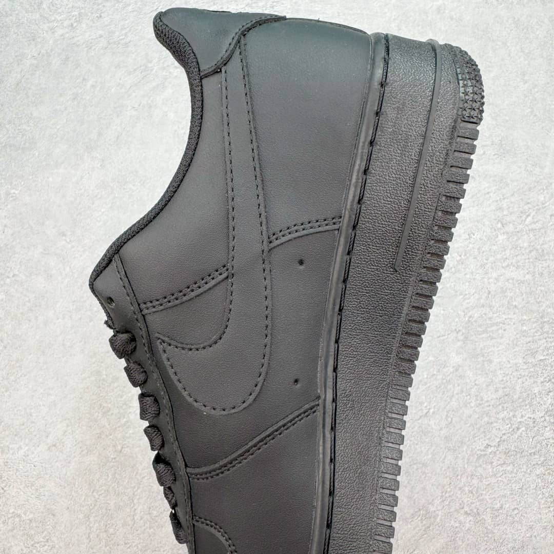 Nike Air Force 1 Black
