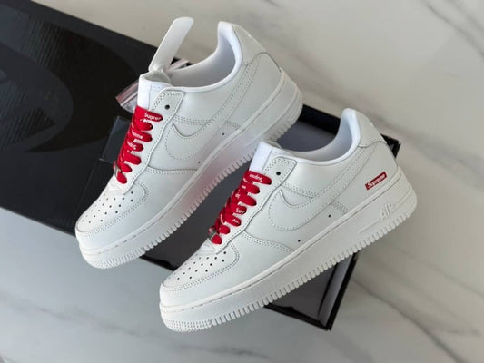 Nike - x Air Force 1 Low Supreme