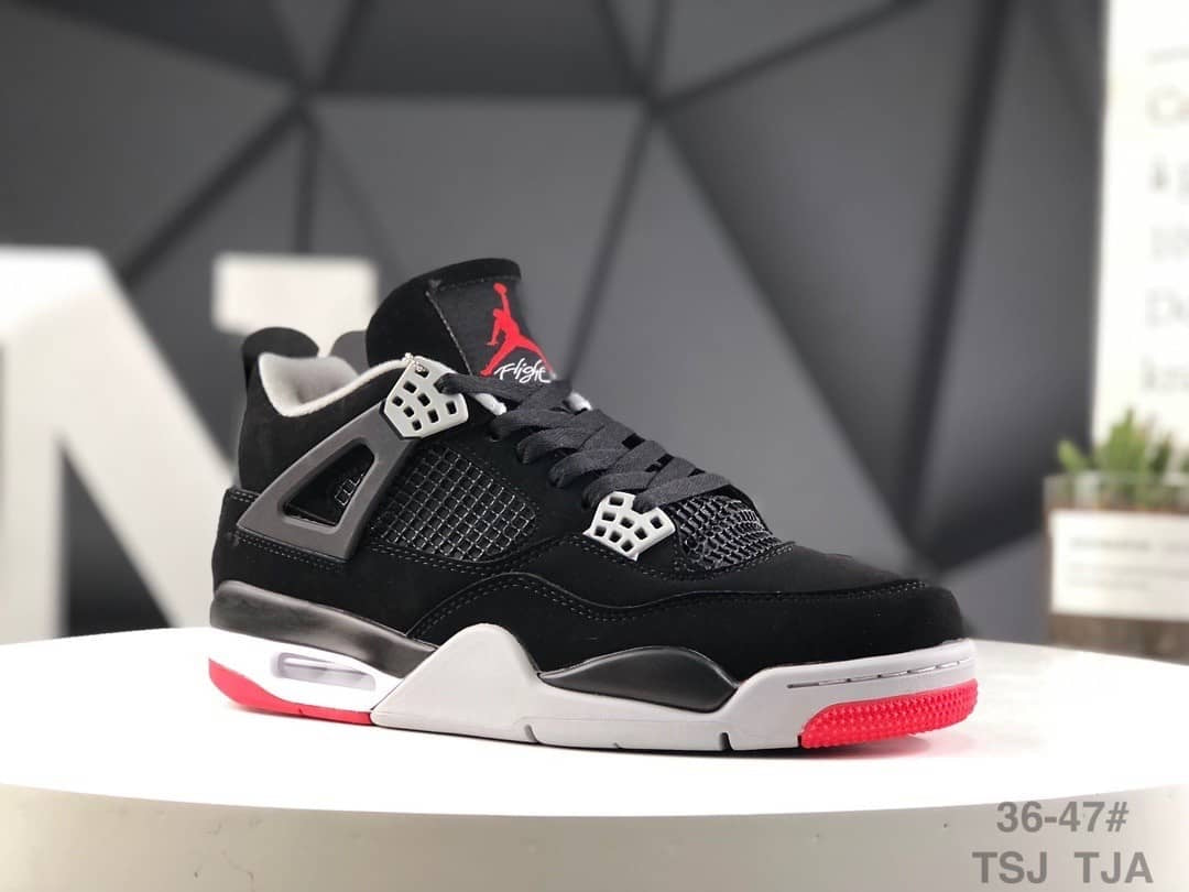 Jordan 4 Retro Bred (2019)