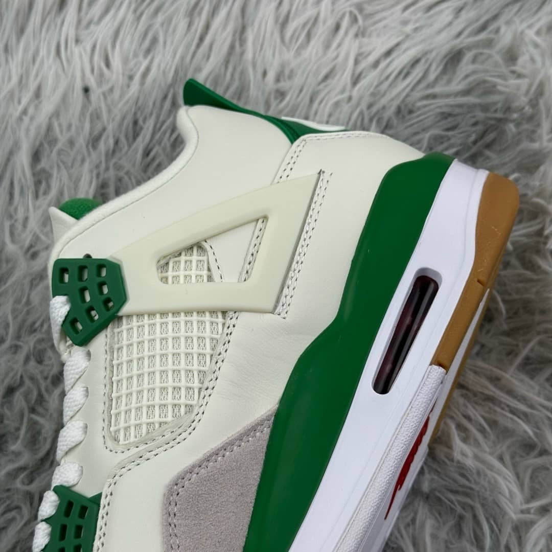 Jordan 4 Retro SB Pine Green