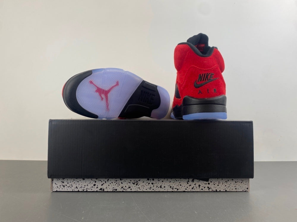 Nike Air Jordan 5 Retro "Raging Bull"