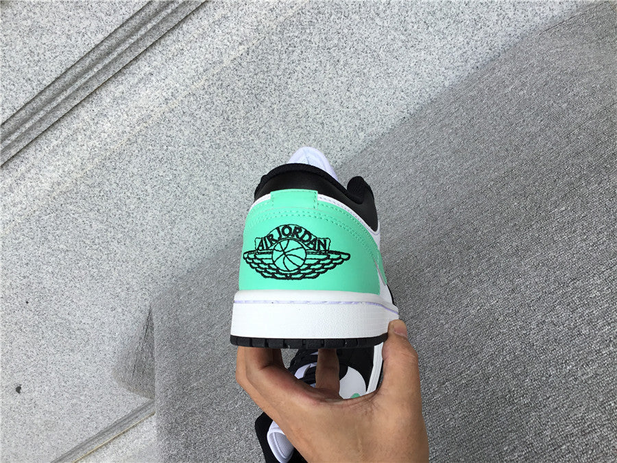 Nike Air Jordan 1 Low GS ‘’Green Glow’’ Black White