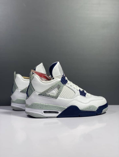 Air Jordan 4 Retro Midnight Navy Iconic Style Footwear