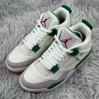 Jordan 4 Retro SB Pine Green