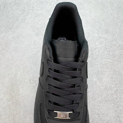 Nike Air Force 1 Black